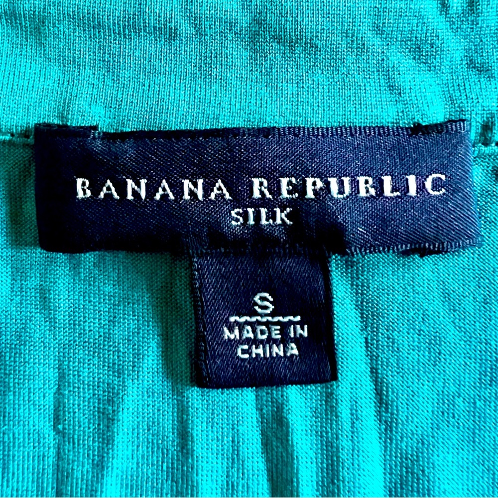 Banana Republic Ruffle Top. Size Small. - Picture 4 of 4